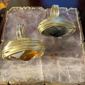 Wire wrapped jewelry